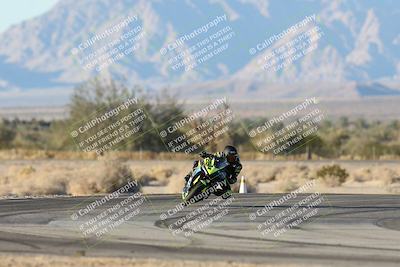 media/Dec-07-2025-CVMA (Sun) [[3e7d2de5dc]]/Race 17-Amateur Formula Middleweight/